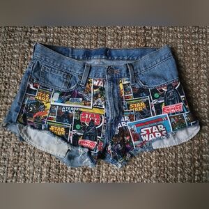 Levi's Star Wars 527 low boot cutoff shorts W32